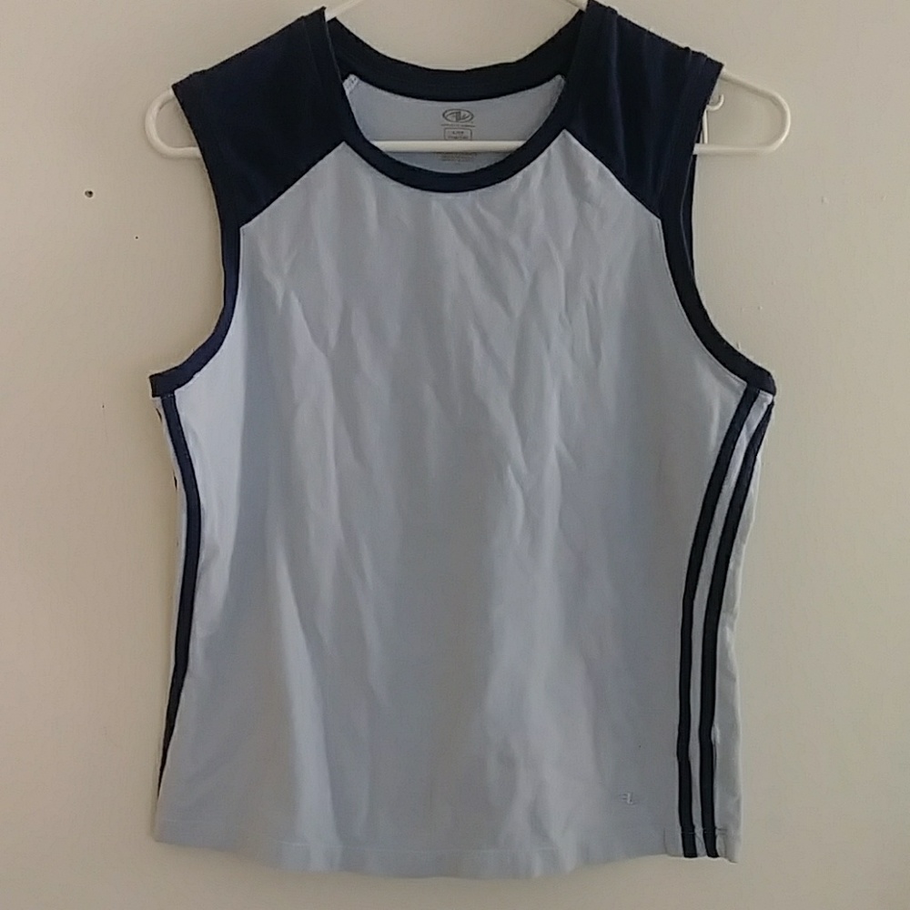 Athletic sleveless shirt